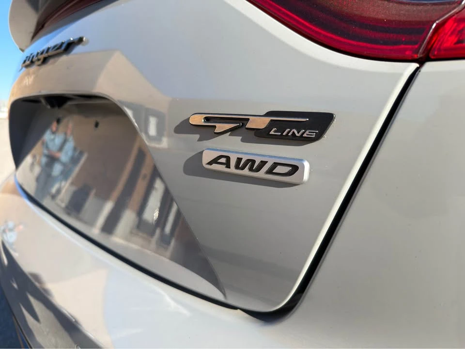 2019 Kia Stinger - Image 15 of 20