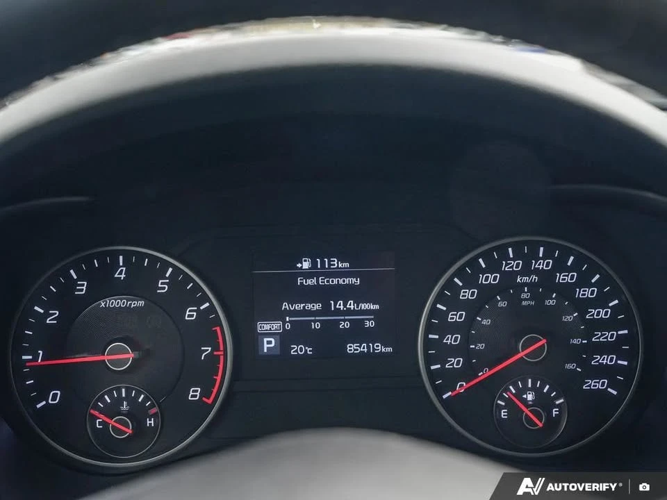 2019 Kia Stinger - Image 11 of 18