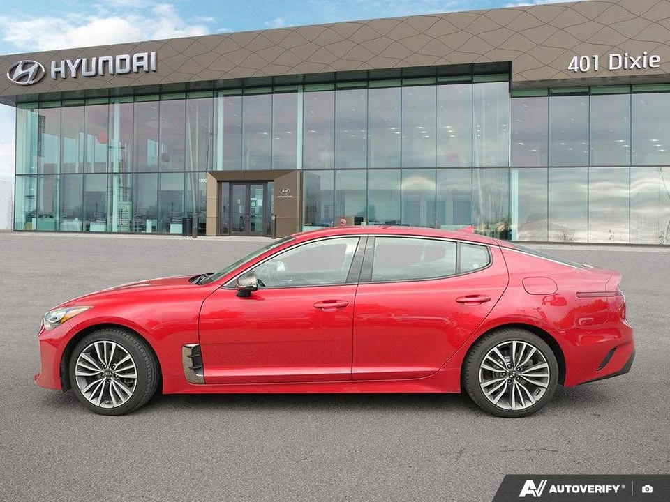 2019 Kia Stinger - Image 2 of 18