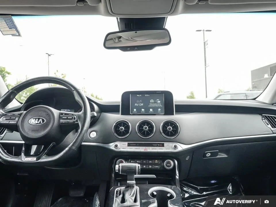 2019 Kia Stinger - Image 18 of 18
