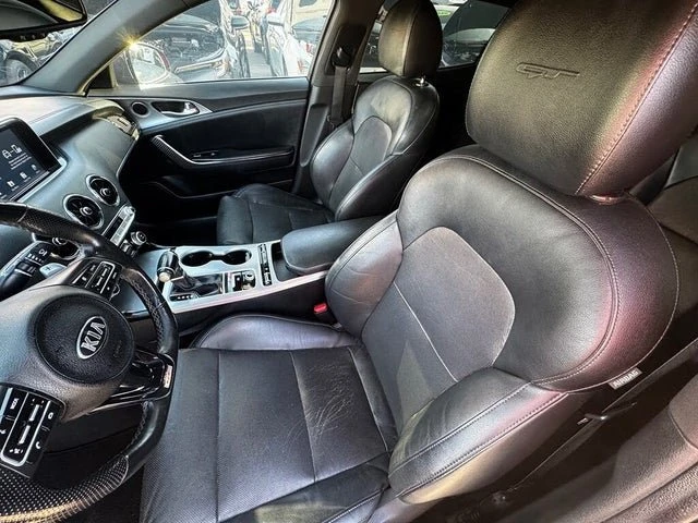2019 Kia Stinger GT - Image 10 of 20