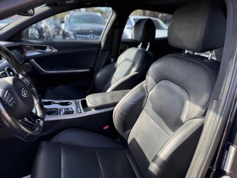 2019 Kia Stinger GT - Image 10 of 20