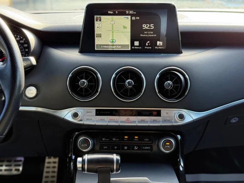 2019 Kia Stinger GT - Image 15 of 20