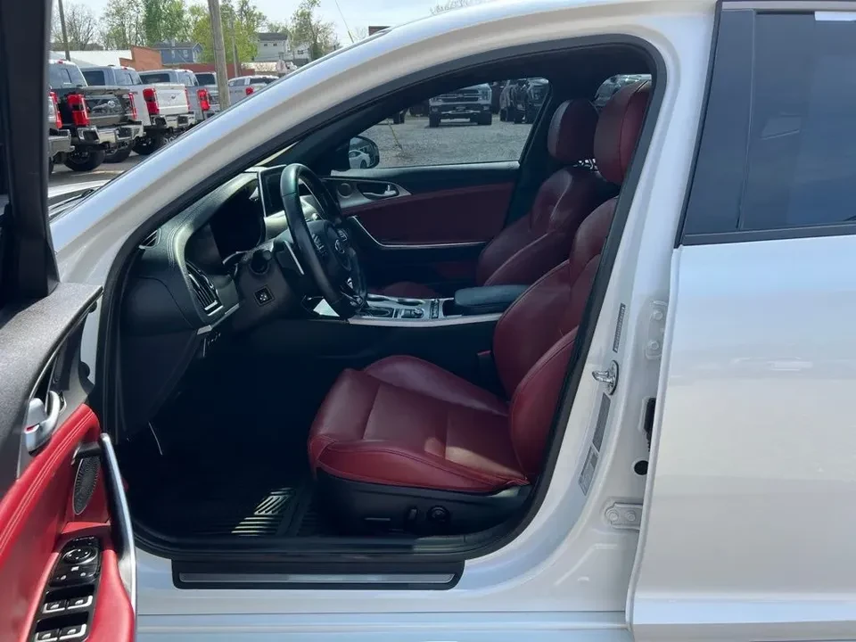 2019 Kia Stinger GT - Image 12 of 18