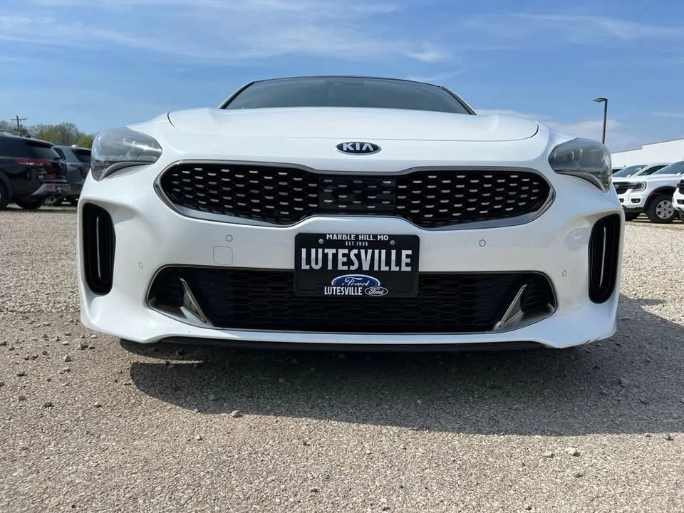 2019 Kia Stinger GT - Image 3 of 18