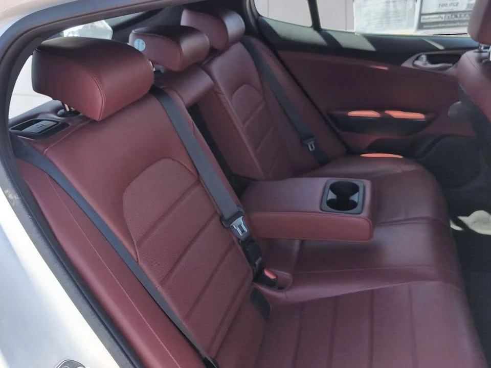 2019 Kia Stinger GT - Image 15 of 16
