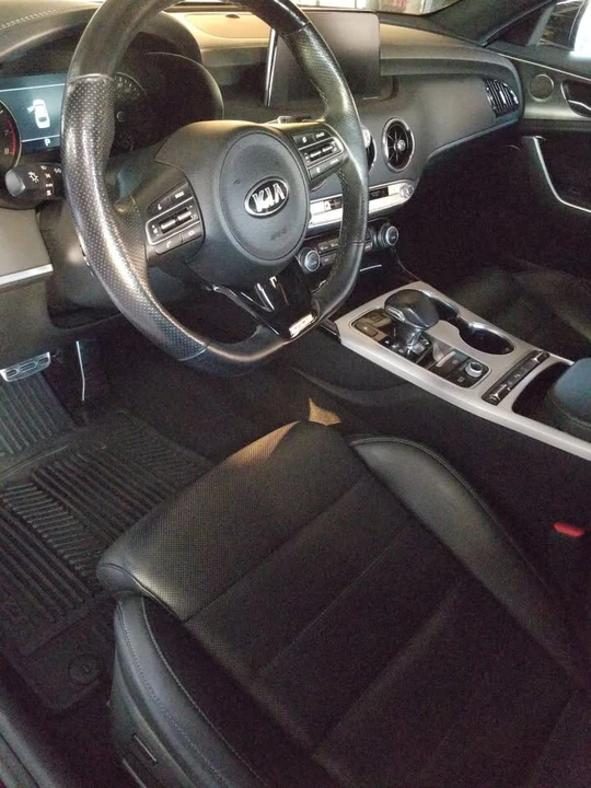 2019 Kia Stinger GT - Image 7 of 11