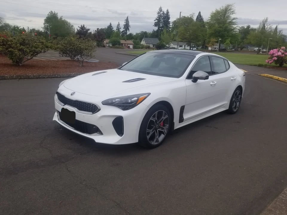 2019 Kia Stinger GT - Image 9 of 11