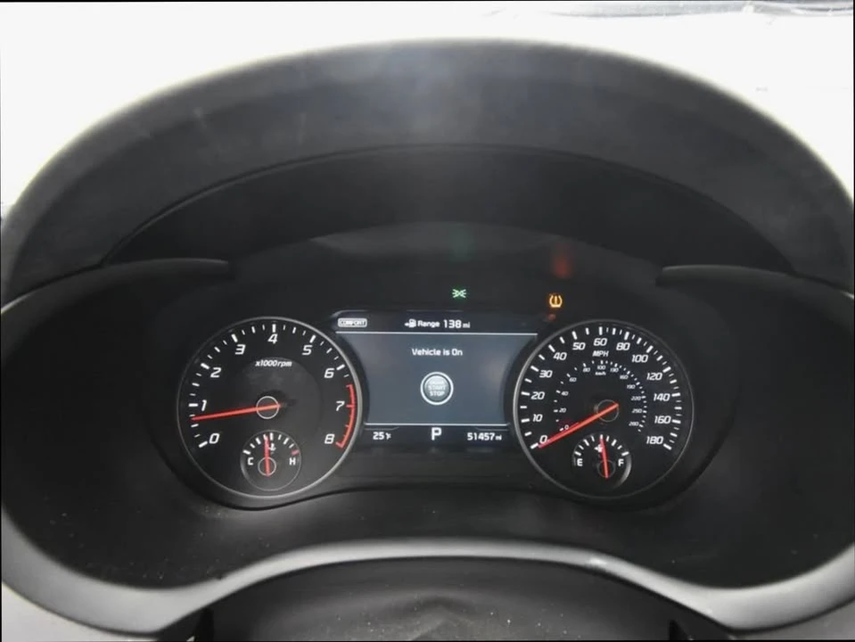 2019 Kia Stinger GT - Image 9 of 17