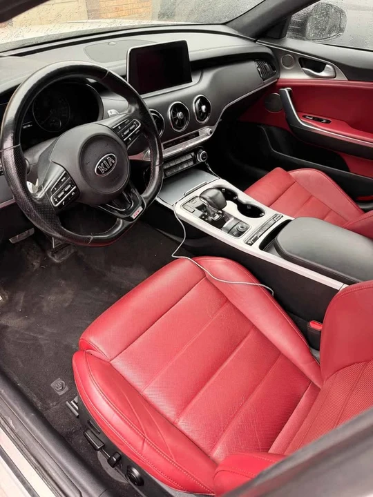 2019 Kia Stinger GT - Image 12 of 15