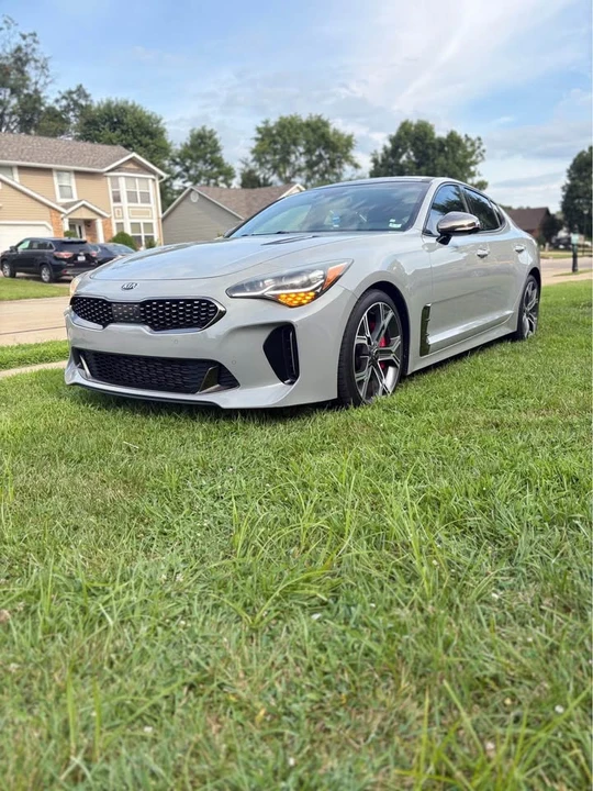 2019 Kia Stinger GT - Image 6 of 10