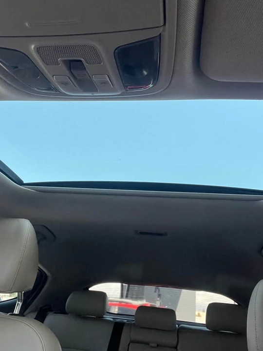 2019 Kia Stinger - Image 5 of 10