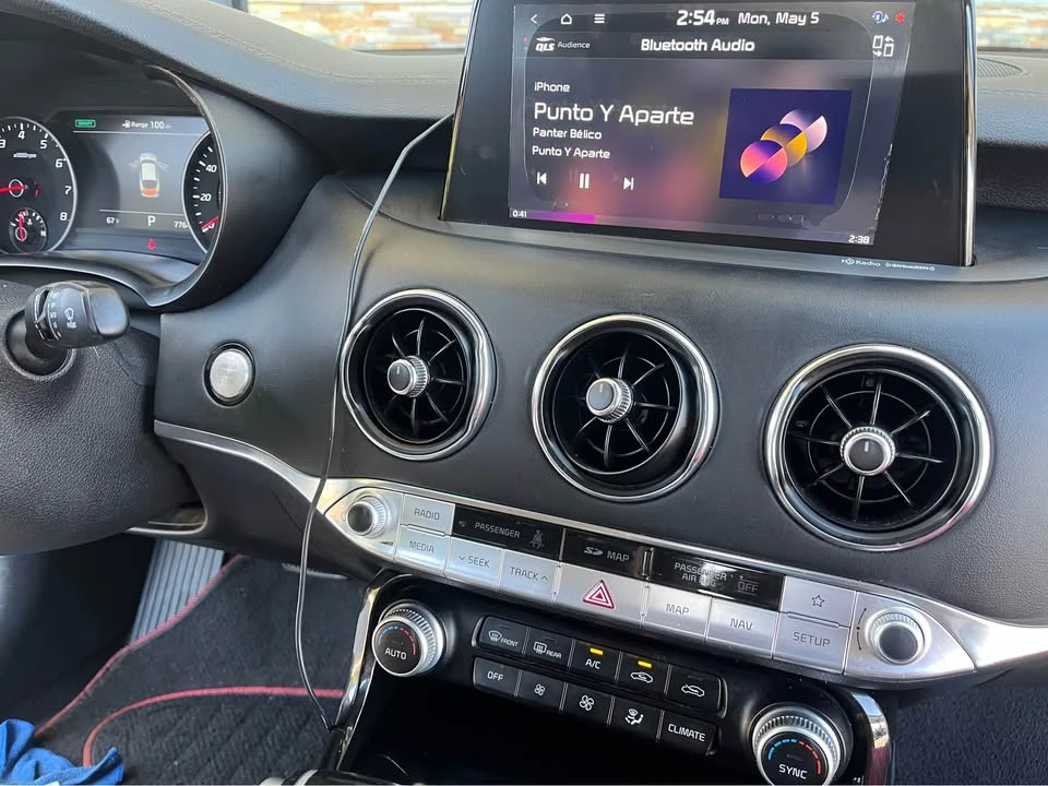 2019 Kia Stinger - Image 10 of 10