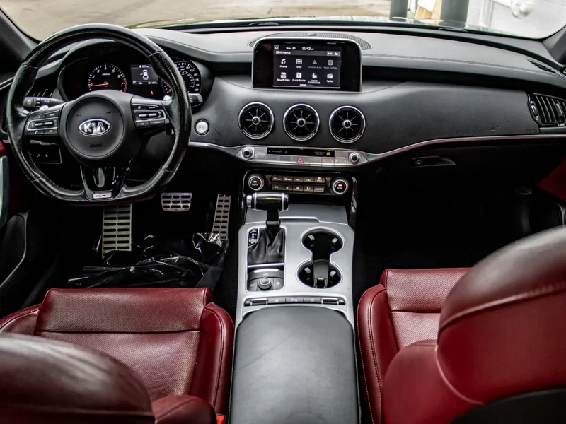 2019 Kia Stinger GT - Image 10 of 11