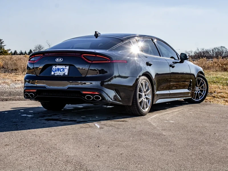 2019 Kia Stinger GT - Image 6 of 11