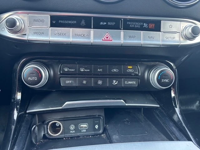 2019 Kia Stinger GT - Image 19 of 20