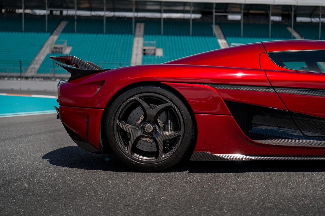 2019 Koenigsegg Regera - Image 10 of 31