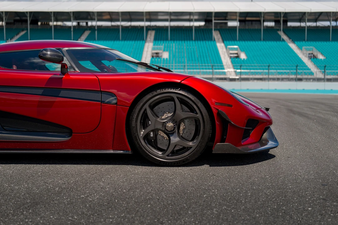 2019 Koenigsegg Regera - Image 13 of 31