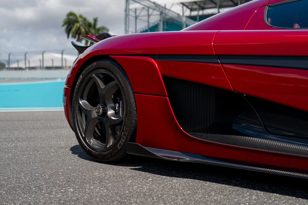 2019 Koenigsegg Regera - Image 11 of 31