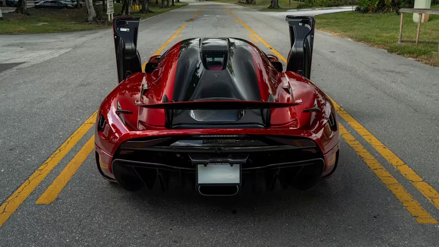 2019 Koenigsegg Regera - Image 11 of 31