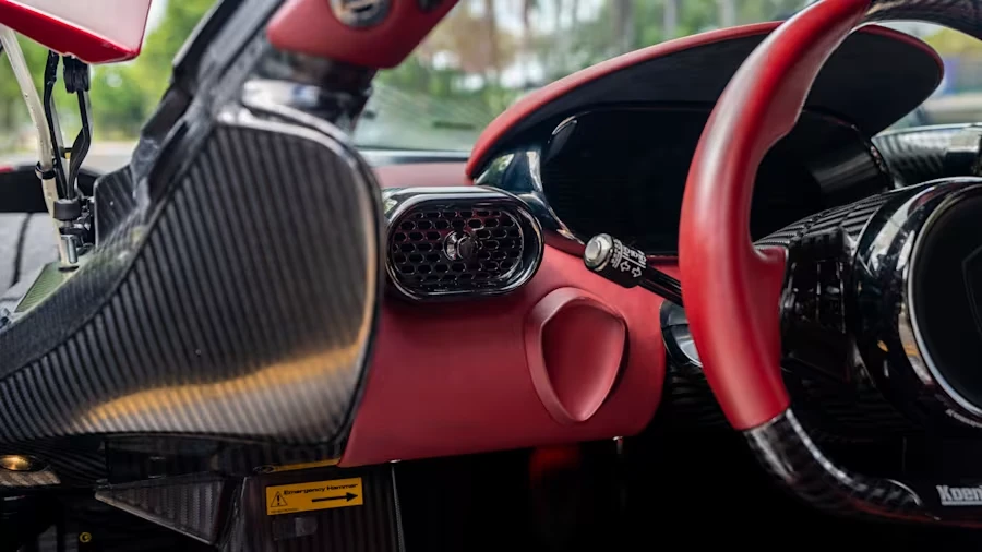 2019 Koenigsegg Regera - Image 27 of 31