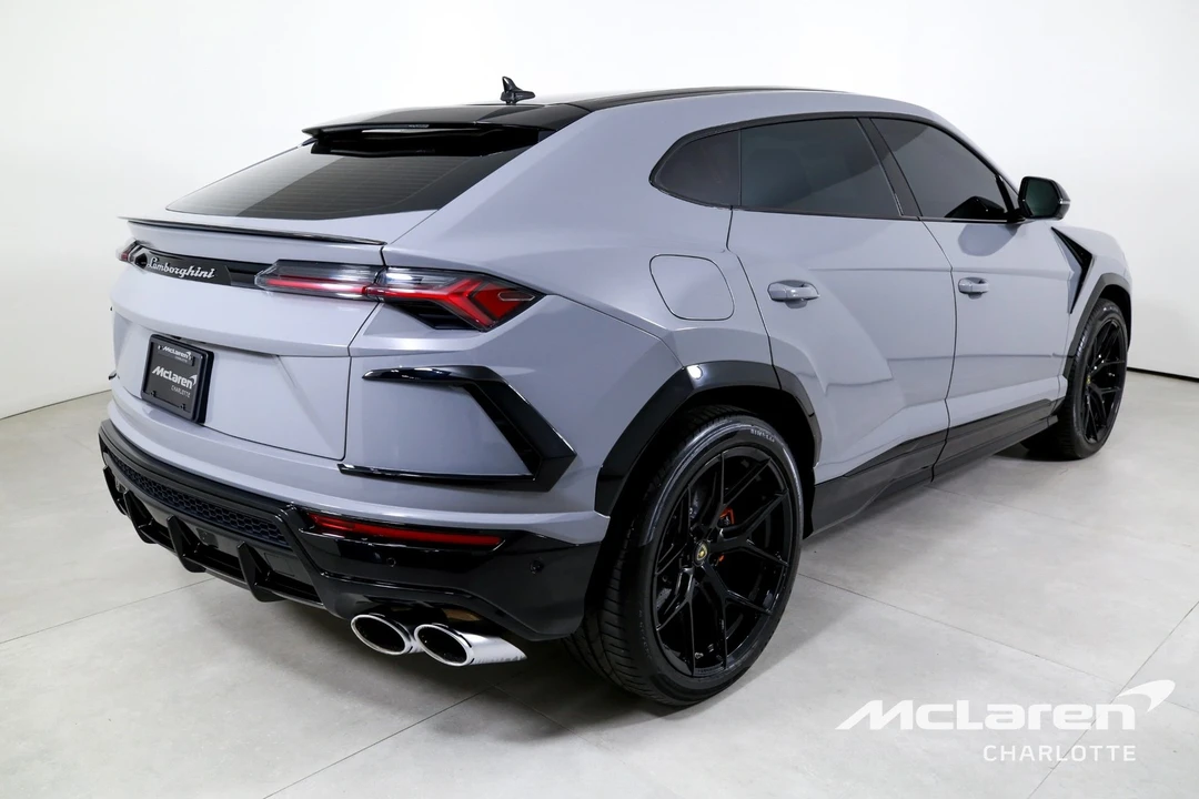 2019 Lamborghini Urus - Image 8 of 12