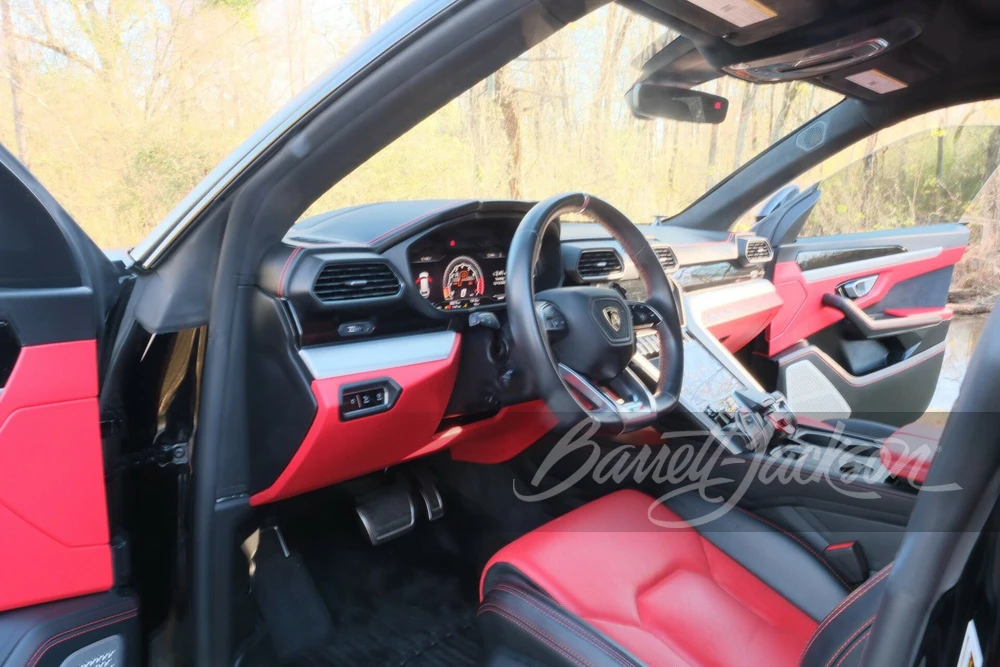 2019 Lamborghini Urus - Image 3 of 17