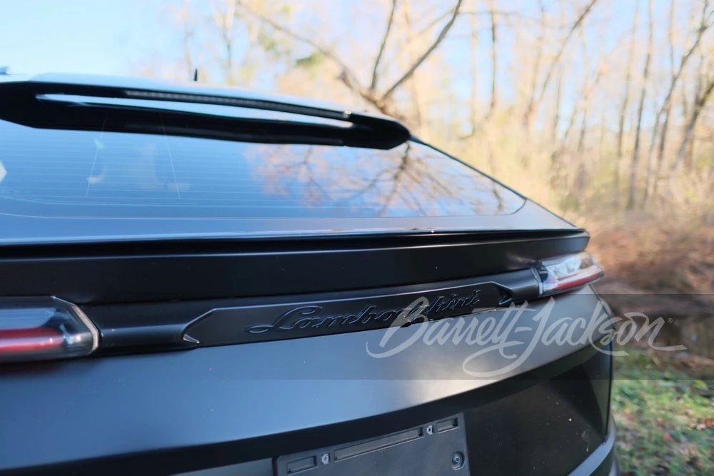 2019 Lamborghini Urus - Image 11 of 17