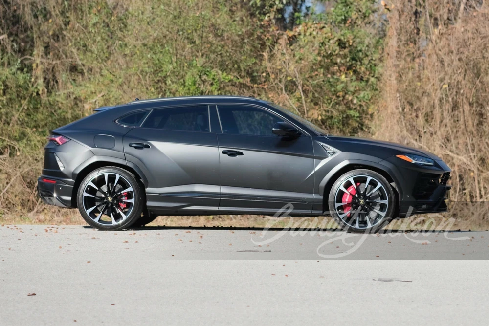 2019 Lamborghini Urus - Image 17 of 17