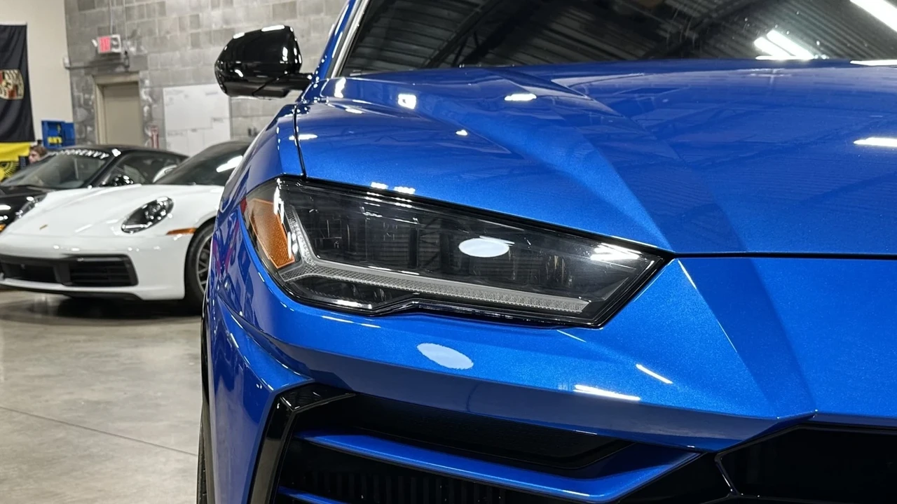 2019 Lamborghini Urus - Image 10 of 21