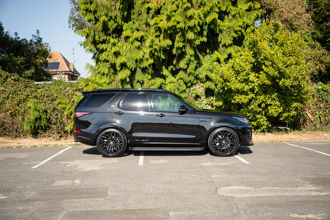 2019 Land Rover Discovery 5th Gen - Image 5 of 31