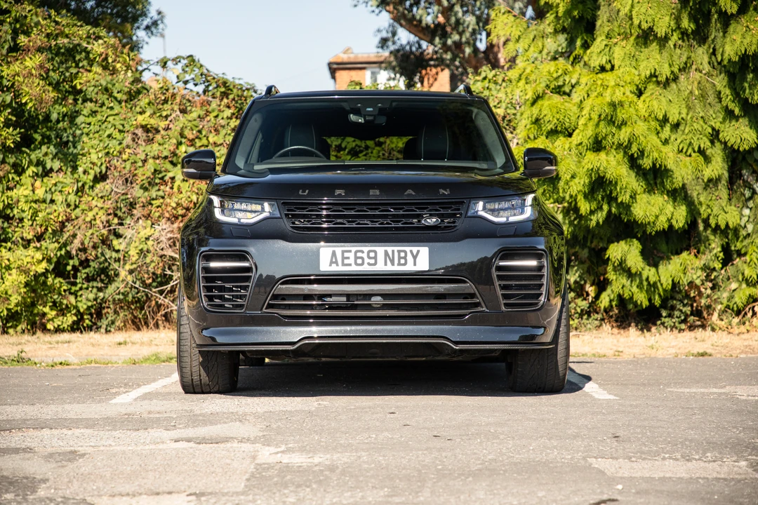 2019 Land Rover Discovery 5th Gen - Image 17 of 31