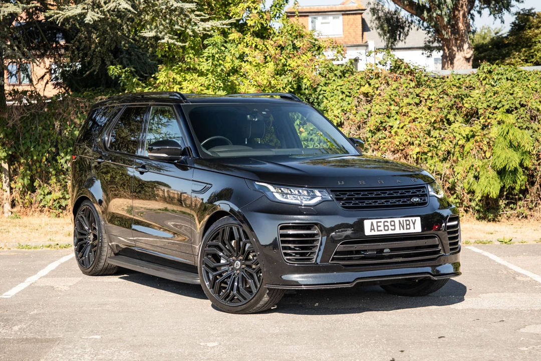 2019 Land Rover Discovery 5th Gen - Image 2 of 31