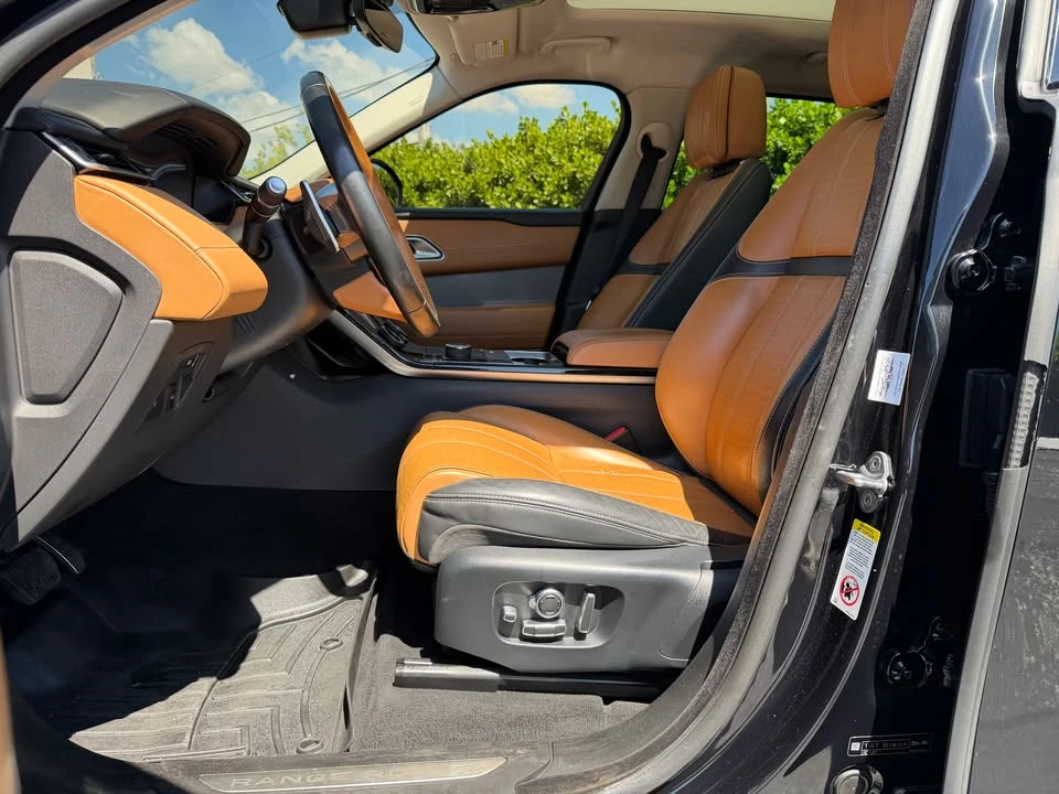 2019 Land Rover Range Rover Velar - Image 16 of 19