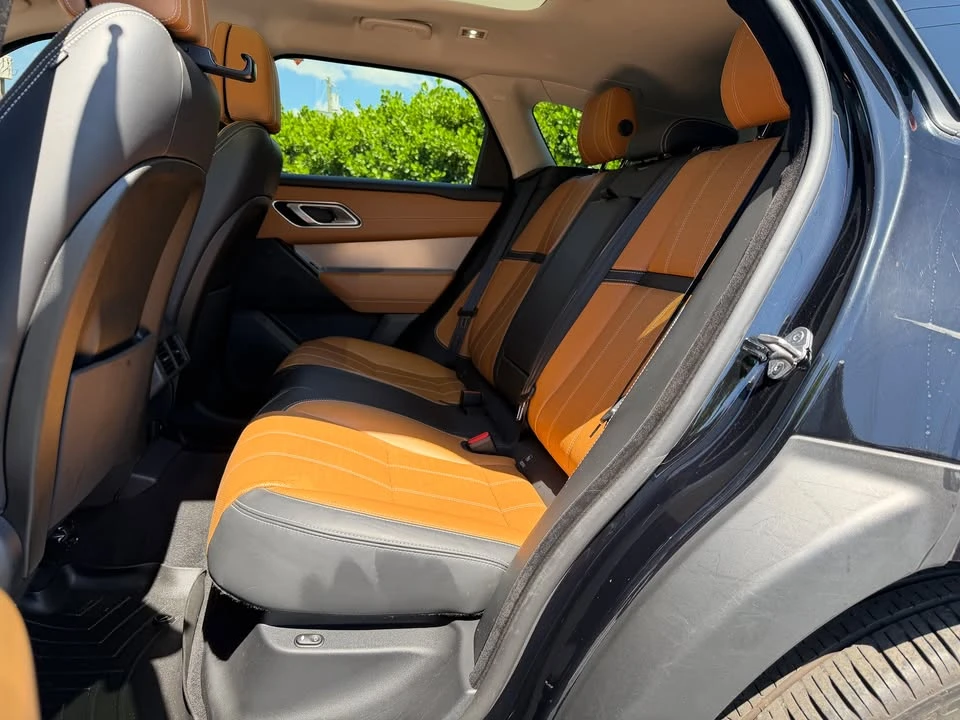2019 Land Rover Range Rover Velar - Image 17 of 19