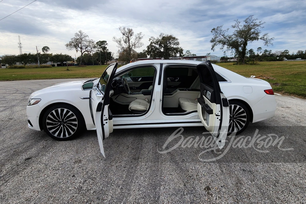 2019 Lincoln Continental 10th Gen - Image 7 of 11