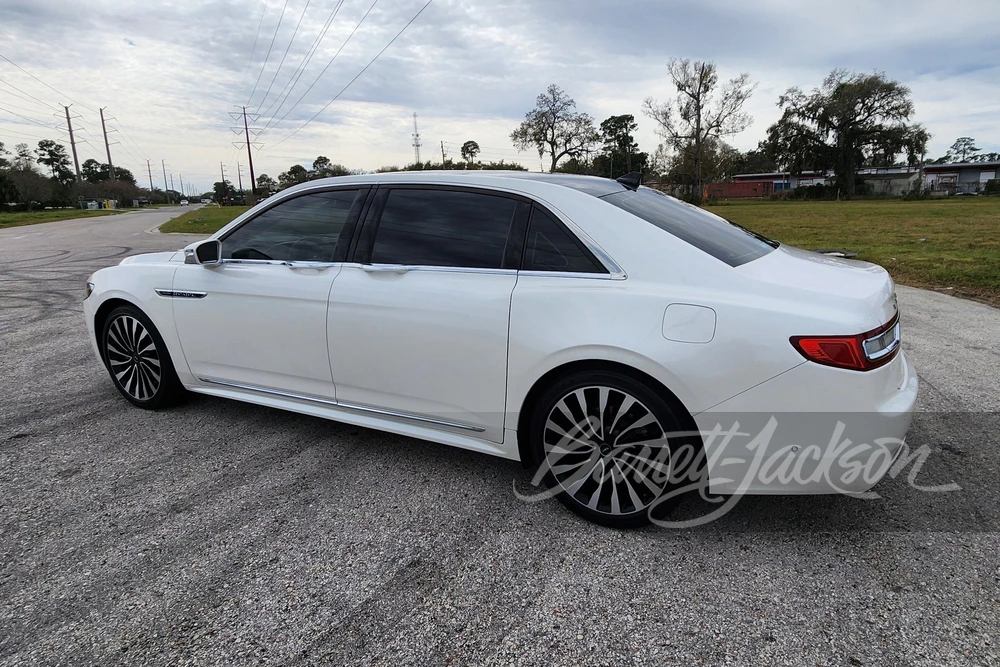 2019 Lincoln Continental 10th Gen - Image 10 of 11