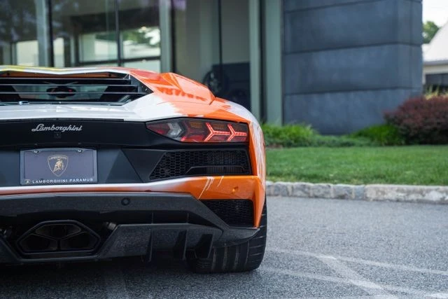 2019 Lamborghini Aventador S LP740-4 - Image 17 of 31