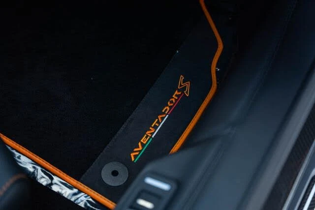 2019 Lamborghini Aventador S LP740-4 - Image 29 of 31