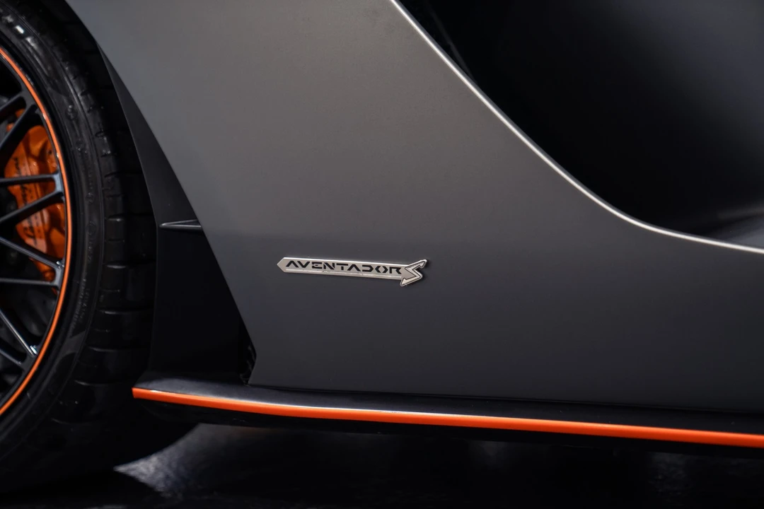 2019 Lamborghini Aventador S LP740-4 - Image 25 of 31