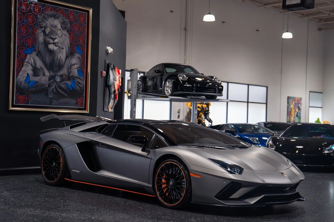 2019 Lamborghini Aventador S LP740-4 - Image 5 of 31