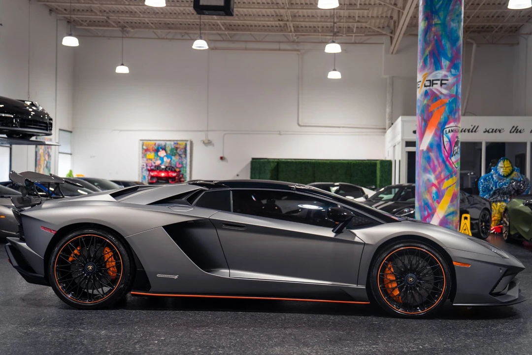 2019 Lamborghini Aventador S LP740-4 - Image 6 of 31