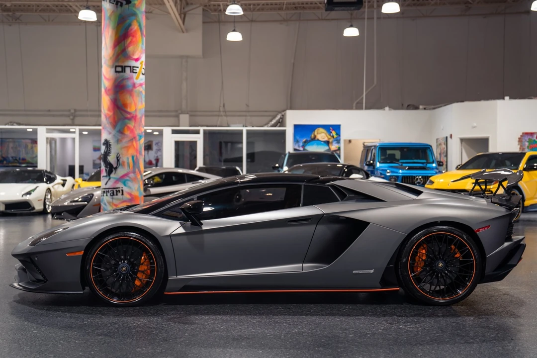 2019 Lamborghini Aventador S LP740-4 - Image 14 of 31