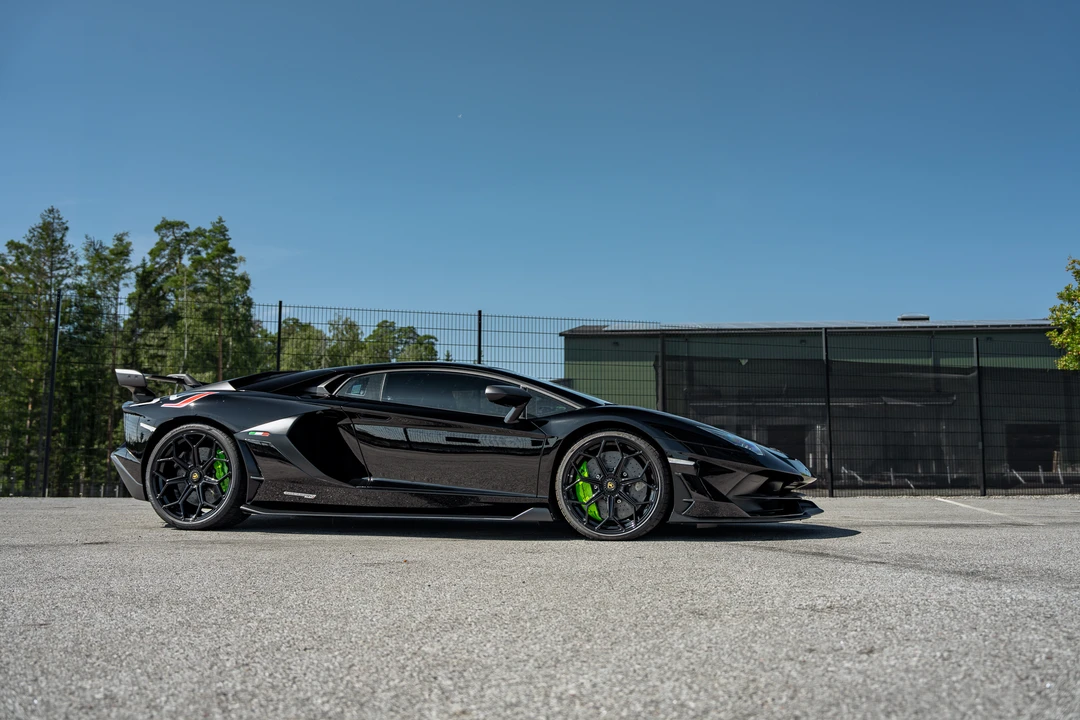 2019 Lamborghini Aventador SVJ LP770-4 - Image 8 of 31