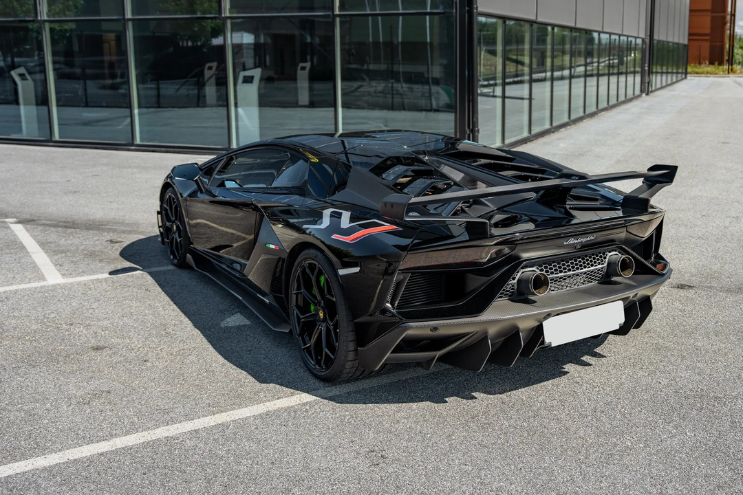 2019 Lamborghini Aventador SVJ LP770-4 - Image 12 of 31