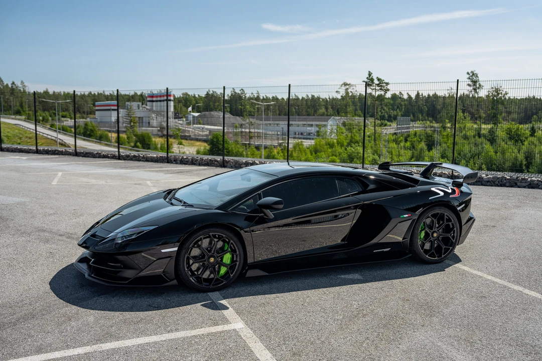2019 Lamborghini Aventador SVJ LP770-4 - Image 13 of 31