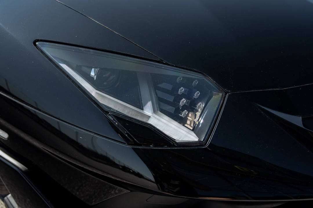 2019 Lamborghini Aventador SVJ LP770-4 - Image 25 of 31