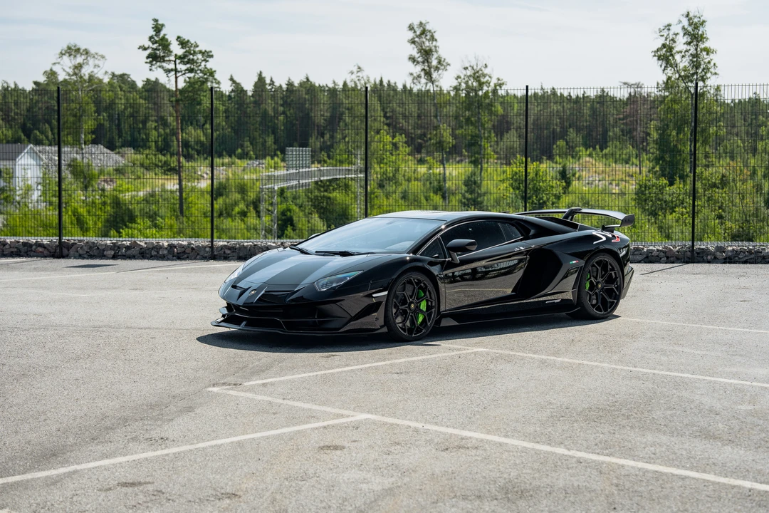 2019 Lamborghini Aventador SVJ LP770-4 - Image 16 of 31