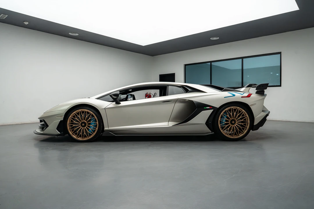 2019 Lamborghini Aventador SVJ LP770-4 - Image 5 of 31