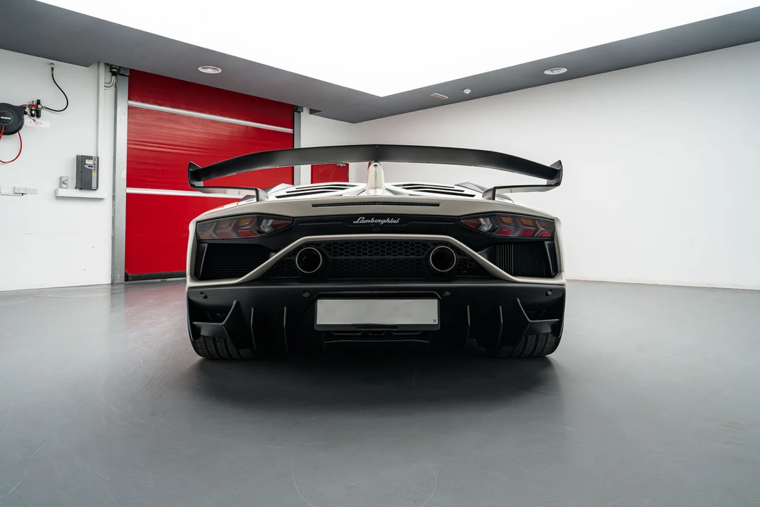 2019 Lamborghini Aventador SVJ LP770-4 - Image 8 of 31